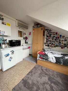 Foto - Helles, möbliertes WG-Zimmer in Top-Lage