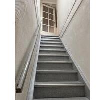 Gemütliche Dachgeschosswohnung in zentraler Lage ohne Haustiere - Saalfeld (Saale)