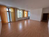 Foto - Geräumige 1-Zimmer-Wohnung mit Einbauküche und großem Balkon!