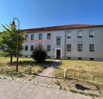 Bad Belzig - vermietete 2-Zimmer-Wohnung mit Südbalkon - Verkauf