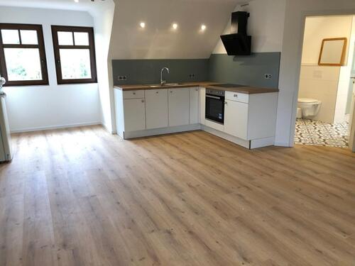 Foto - Wunderschöne komplett renovierte Dachwohnung in altem Bauernhaus