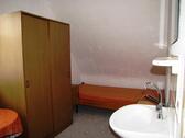 Foto - Ein möbliertes Zimmer in 4-Raum Wohnung in Erfurt.