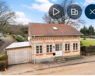 Einfamilienhaus in Varnæs Dk - 113.000,00&nbsp;EUR Kaufpreis, ca.&nbsp; 152,00&nbsp;m&sup2; in Harrislee (PLZ: 24955)