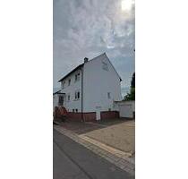 Zweifamilienhaus - 320.000,00&nbsp;EUR Kaufpreis, ca.&nbsp; 165,00&nbsp;m&sup2; in Baunatal (PLZ: 34225)