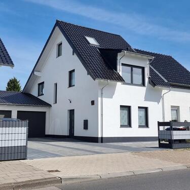 Foto - Doppelhaushälfte mit Vermietungspotenzial