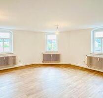 Zentrale 2-Raum-Wohnung mit viel Platz! - Freital