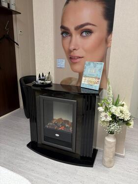 Foto - Kosmetikkabine in Parfümerie zur Untermiete