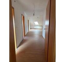 Kernsanierte 3,5-Zimmer-Dachgeschosswohnung in Bebra-Solz