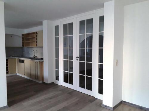 Foto - Helle, hochwertige 2-Raum-EG-Wohnung am Marktplatz in Eisenberg