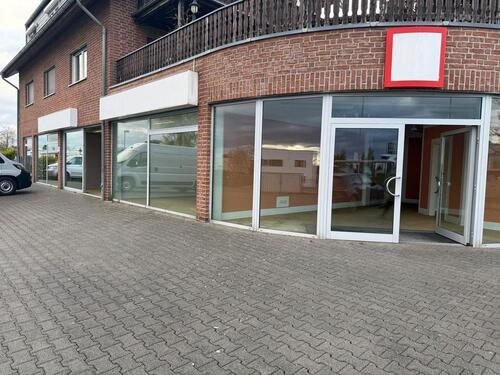 Foto - Attraktive Gewerbefläche Einzelhandel Showroom mit Stellplätz