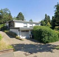 Freistehender Bungalow mit großem Grundstück, provisionsfrei - Neukirchen-Vluyn