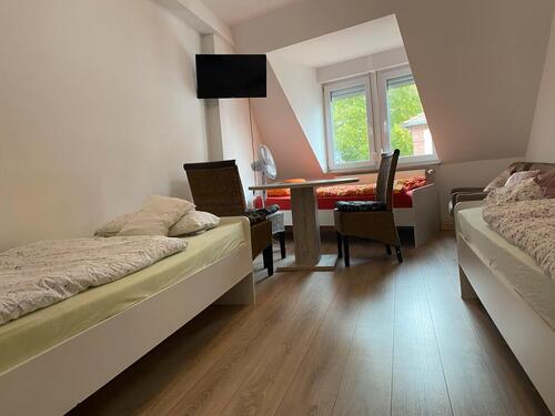 Foto - Mannheim, 3 Zimmer Küche, Bad Möbliert 85 mª Wohnung