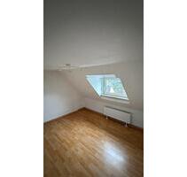 2 Zimmer Küche Bad in Naila - 305,00&nbsp;EUR Kaltmiete, ca.&nbsp; 37,00&nbsp;m&sup2; in Naila (PLZ: 95119)