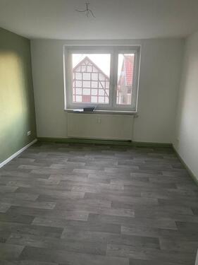 Foto - Helle, modernisierte 3-Zimmer-Wohnung mit EINBAUKÜCHE– ab sofort bezugsfrei