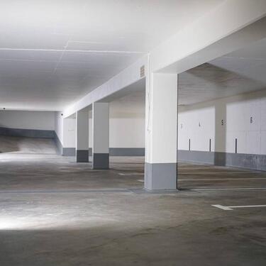 Foto - Tiefgaragen - 100,00&nbsp;EUR Miete,