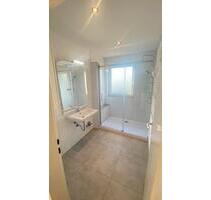 Großzügige Wohnung mit zusätzlichem Zimmerbereich - Stadthagen