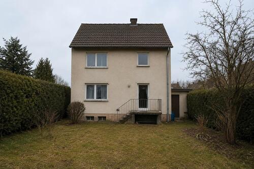Foto - Sanierungsbedürftiges Einfamilienhaus mit Entwicklungspotential