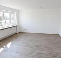 3 Zimmerwohnung Grub am Forst mit Garten