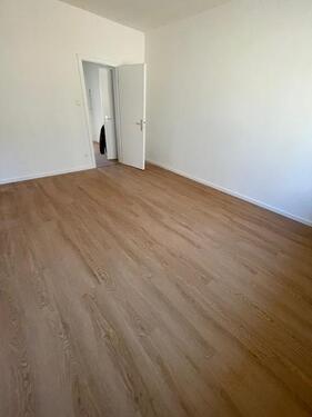 Foto - 4-Zimmer-Wohnung, frisch renoviert, 3.OG
