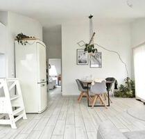 Moderne 4-Zimmer-Wohnung ab Sofort zu vermieten EBK Garage - Stuttgart Birkach