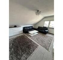3 Zimmer Dachgeschosswohnung 95qm mit Möbel Einbauküche - Hagenbach