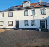 Exklusives Wohnhaus mit Pool und PV - Albisheim (Pfrimm)