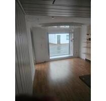 Geschäft in Breuberg Hainstadt - 360,00&nbsp;EUR Kaltmiete, ca.&nbsp; 50,00&nbsp;m&sup2; in Breuberg (PLZ: 64747)