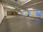 Foto - Provisionsfrei und zentral 216m2 Lagerfläche Lagerhalle