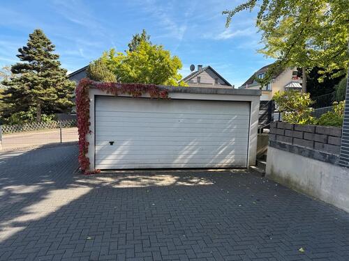 Foto - Doppelgarage - 1.000,00 EUR Miete,