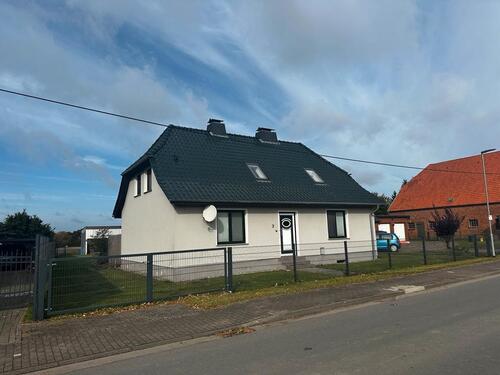 Foto - Großzügiges EFH auf Zweiseitenhof zu vermieten