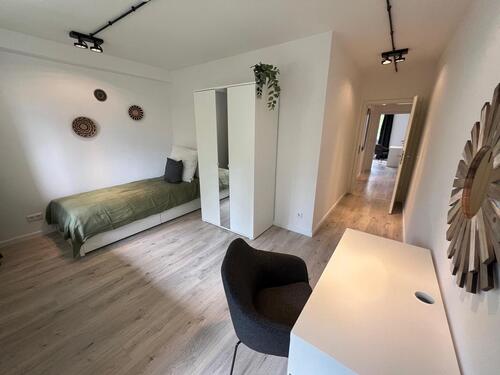 Foto - WG-Zimmer Renoviert - 3 Monate - 650,00 EUR Kaltmiete,