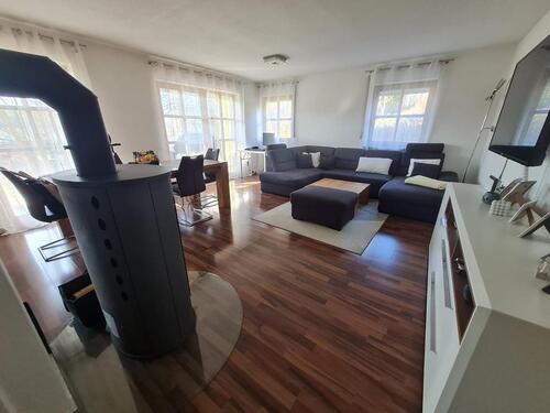 Foto - Großzügige 3-Zimmer-Wohnung mit Terrasse in ruhiger Wohnlage