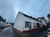 Foto - Haus zu verkaufen - 105.000,00&nbsp;EUR Kaufpreis, ca.&nbsp; 178,00&nbsp;m&sup2;