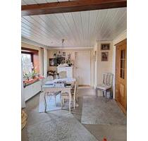 Drei Wohnungen Haus, WG Haus - 349.000,00 EUR Kaufpreis, in Tellingstedt (PLZ: 25782)