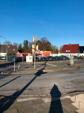 Foto - Eingezäuntes Gewerbegrundstück vielseitig nutzbar