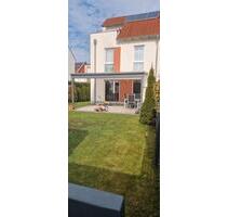 Modernes Reihenendhaus mit Garten und Stellplatz zu verkaufen - Maintal