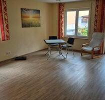 Barrierefreie Wohnung, mit Garten, Stellplatz u geräumigen Keller - Weißenburg in Bayern