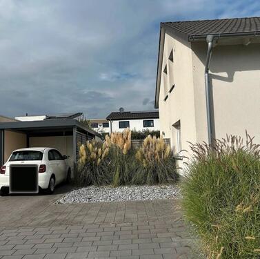 Foto - Einfamilienhaus, inkl Pool und großer Terrasse