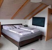 1,5 Zimmer DG Wohnung, teilmöbeliert - Trunkelsberg