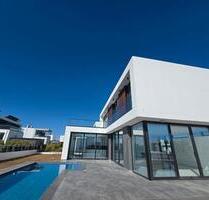 Villa in Zypern in Strandnähe - 400.000,00&nbsp;EUR Kaufpreis, ca.&nbsp; 180,00&nbsp;m&sup2; in Amberg (PLZ: 92224)