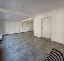 ZENTRALE LAGE!!! Kleiner Laden, Büro oder Praxis in unmittelbarer Nähe zum Marktplatz - Bad Hersfeld