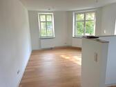 Foto - Barrierefreie, komplett sanierte Wohnung im EG mit 3 Zimmern