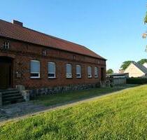 Haus , Scheune und großes Grundstück - Perleberg