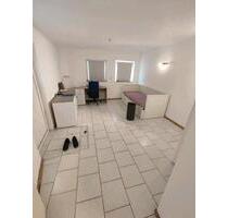 1 Zimmer Wohnung - 400,00&nbsp;EUR Kaltmiete, ca.&nbsp; 28,00&nbsp;m&sup2; in Bochum (PLZ: 44793) Bochum-Mitte