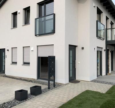 Foto - Neuwertige 2-Zi.-Terrassenwohnung in Waldetzenberg - KFW40+