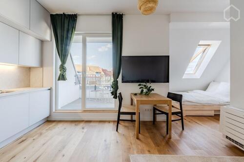 Foto - Neubau Dachgeschoss-Apartments mit Balkon, EBK, möbliert