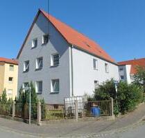 Kleine 2-Zimmer-Singlewohnung in RÖDERAU * Laminatboden * separater Essküche * Dusche - Zeithain