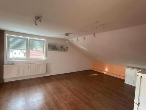 Foto - 3 Zimmer Dachgeschoßwohnung zur Miete in Teublitz