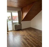 Gemütliche 1- Zimmer Dachgeschosswohnung. - Duisburg Hochheide