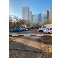 Außenstellplatz auf Parkdeck in Darmstadt-Kranichstein